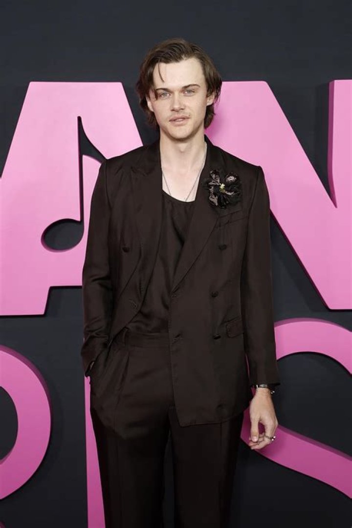 Christopher Briney Wiki, Age, Height, Girlfriend, Net Worth & More