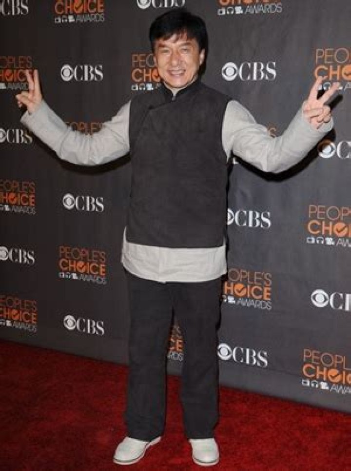 Jackie Chan Body Measurements Height Weight Shoe Biceps Size Vital Statistics